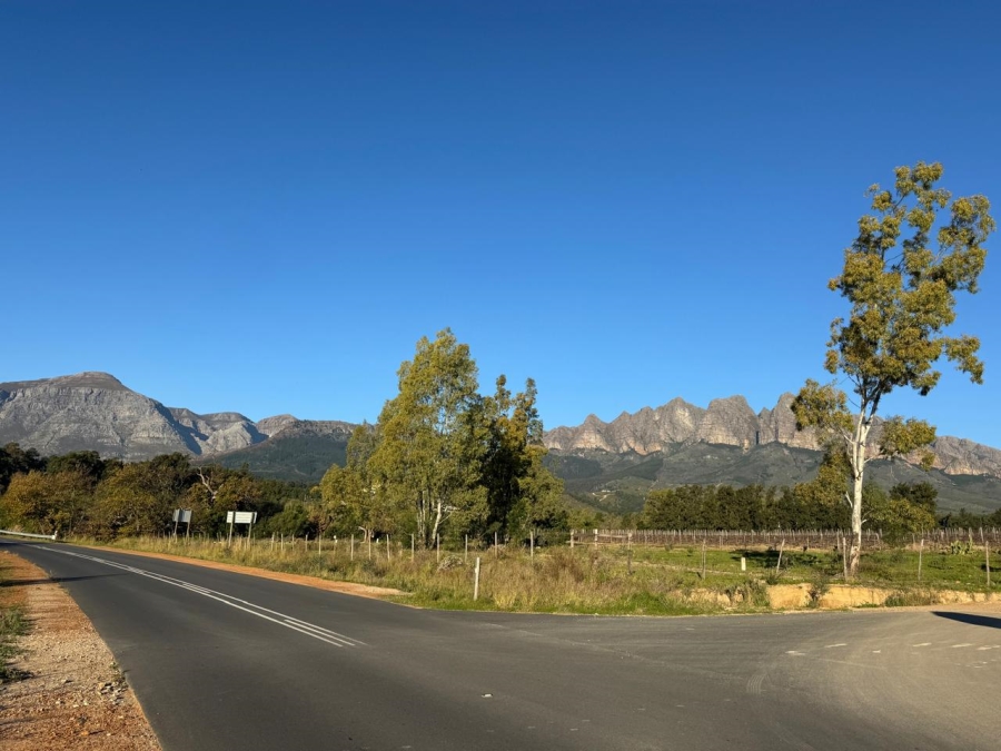 To Let Commercial Property for Rent in Bainskloof Western Cape